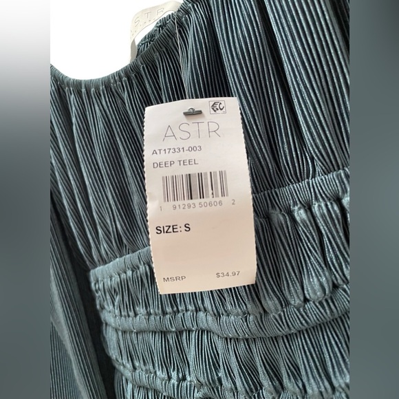 NWT ASTR The Label Teal Plisse Long Sleeve Teal Blouse - Picture 7 of 9